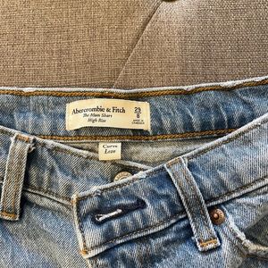 Abercrombie and Fitch Curve Love jean short. Size 8. Never worn
